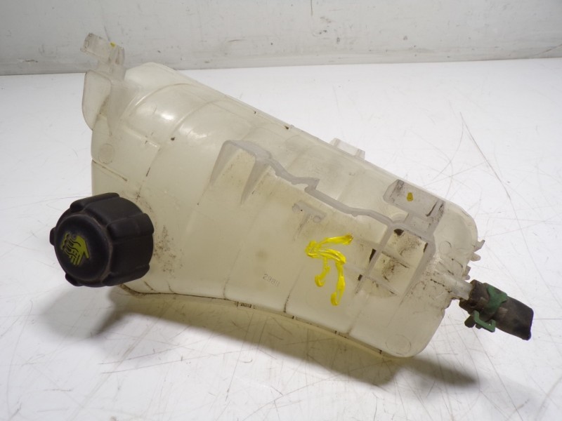 Recambio de deposito expansion para renault kangoo z.e. referencia OEM IAM 7701478318 8200455786 
