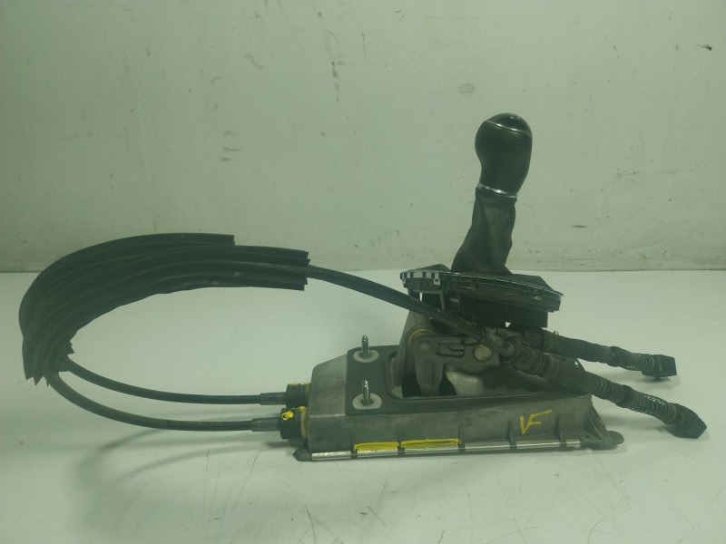 Recambio de palanca cambio para seat ibiza (6p1) 1.2 tsi referencia OEM IAM 6C0711049F 6Q0711061E 
