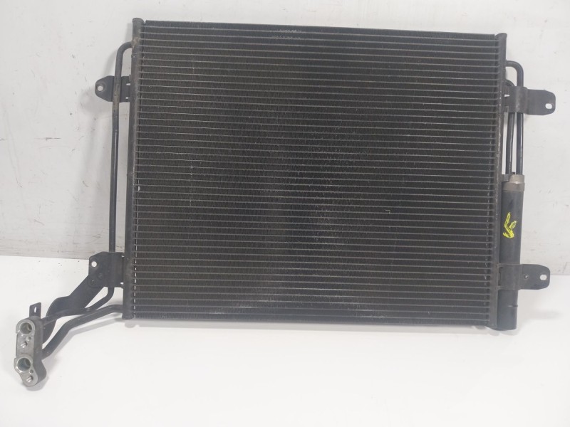 Recambio de condensador aire acondicionado para volkswagen tiguan (5n1) 2.0 tdi referencia OEM IAM 5N0820411E 5N0820411C 