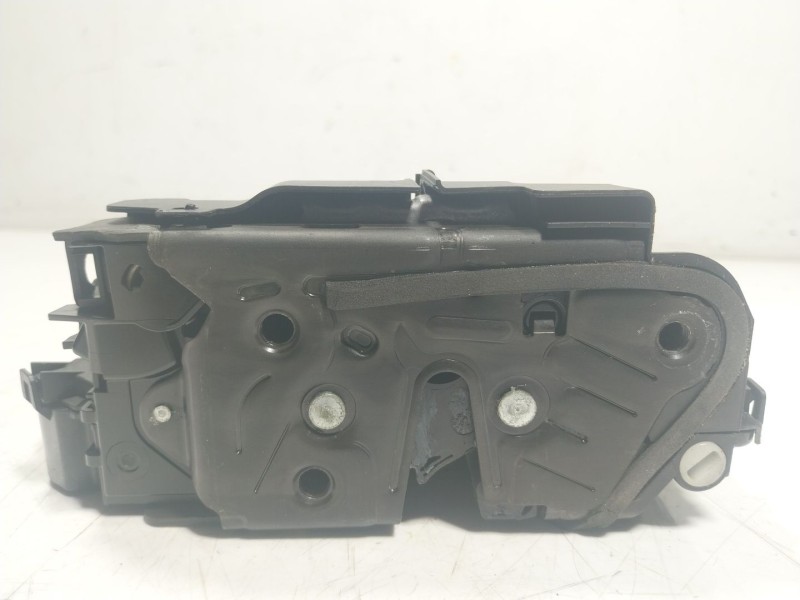 Recambio de cerradura puerta trasera izquierda para volkswagen t-roc 1.5 16v tsi act referencia OEM IAM 5TA839015L 5TA839015L 