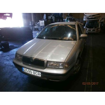 SKODA OCTAVIA BERLINA (1U2)