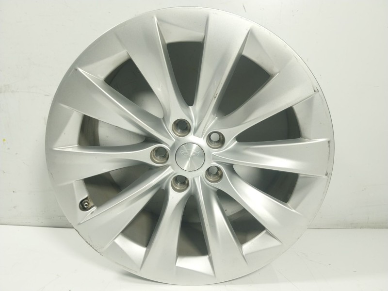 Recambio de llanta para tesla model s p referencia OEM IAM   
