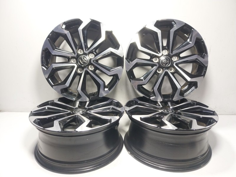 Recambio de juego llantas para toyota yaris cross (mxp_) 1.5 hybrid (mxpj10) referencia OEM IAM 426110DK70  