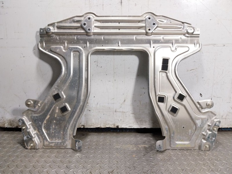 Recambio de cubrecarter para bmw 8 coupé (g15, f92) 840 d xdrive referencia OEM IAM 33306887415  