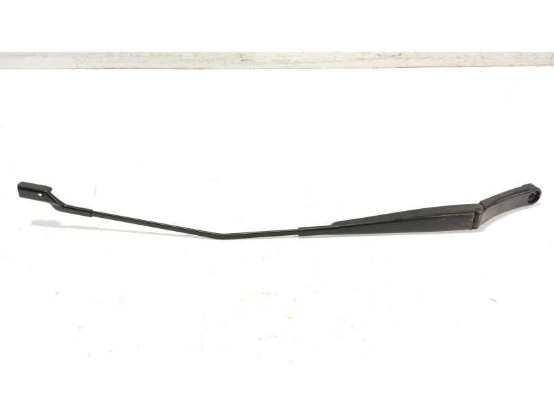 Recambio de brazo limpia delantero derecho para skoda karoq (nu7, nd7) 1.5 tsi referencia OEM IAM   