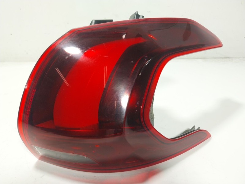 Recambio de piloto trasero derecho para peugeot 2008 i (cu_) 1.6 bluehdi 100 referencia OEM IAM   