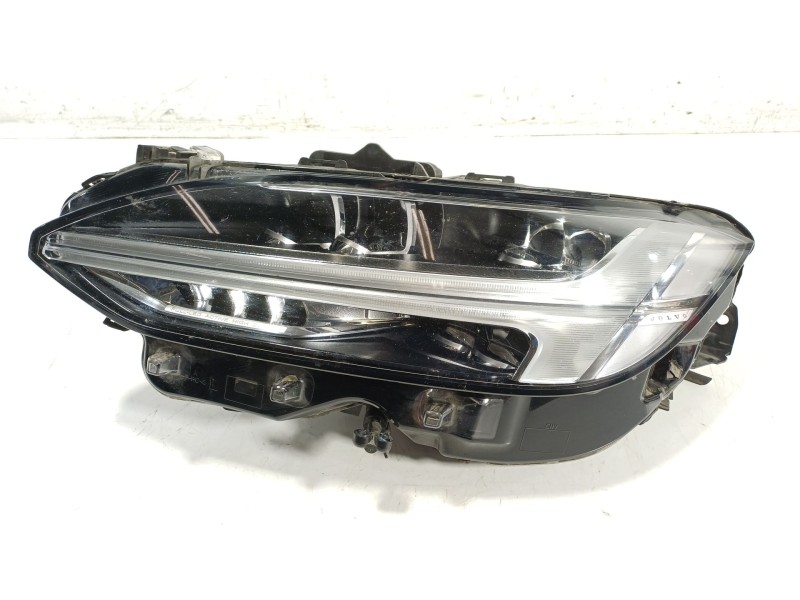Recambio de faro derecho para volvo v90 ii cross country (236) d4 awd referencia OEM IAM  32228676 
