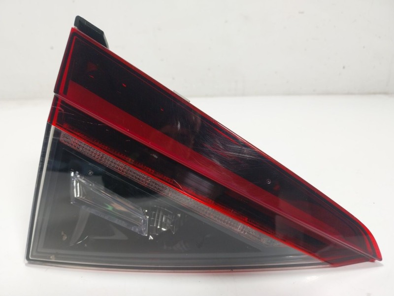 Recambio de piloto trasero izquierdo interior para skoda superb iii (3v3) 2.0 tdi referencia OEM IAM  3V5945307F 