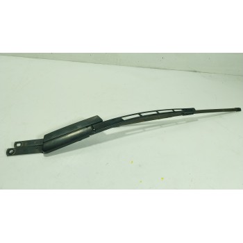 BRAZO LIMPIA DELANTERO DERECHO 