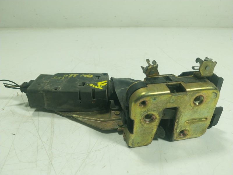 Recambio de cerradura puerta delantera izquierda para mitsubishi carisma (da_) 1.9 di-d (da5a) referencia OEM IAM   