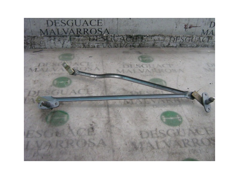 Recambio de articulacion limpia delantero para nissan trade 100 referencia OEM IAM   