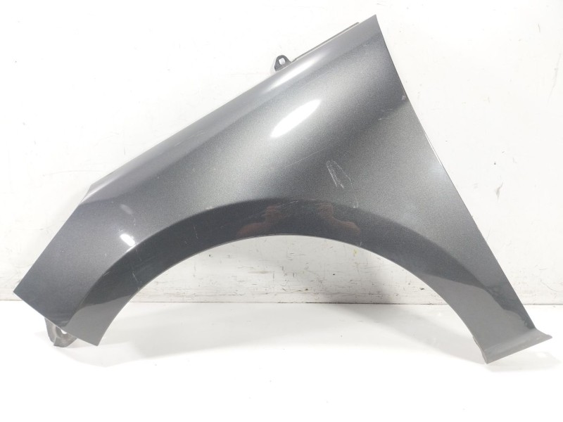 Recambio de aleta delantera izquierda para ford fiesta vii (hj, hf) 1.0 ecoboost referencia OEM IAM   