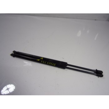 AMORTIGUADORES MALETERO / PORTON A1647400145 