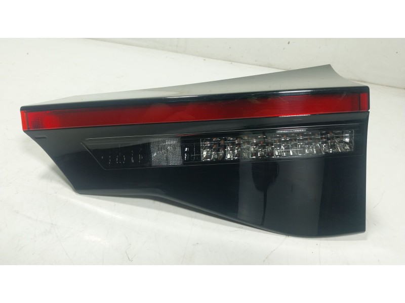 Recambio de piloto trasero derecho interior para toyota yaris cross (mxp_) 1.5 hybrid (mxpj10) referencia OEM IAM  815800DB70 