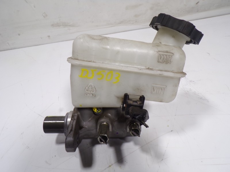 Recambio de bomba freno para ssangyong korando premium 4x2 referencia OEM IAM   