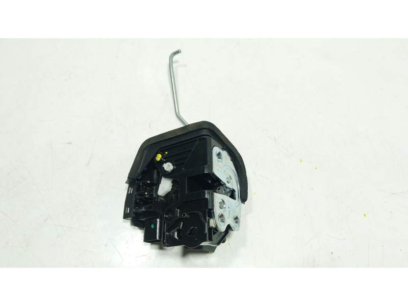 Recambio de cerradura puerta delantera derecha para kia picanto iii (ja) 1.0 referencia OEM IAM  81320G6040 