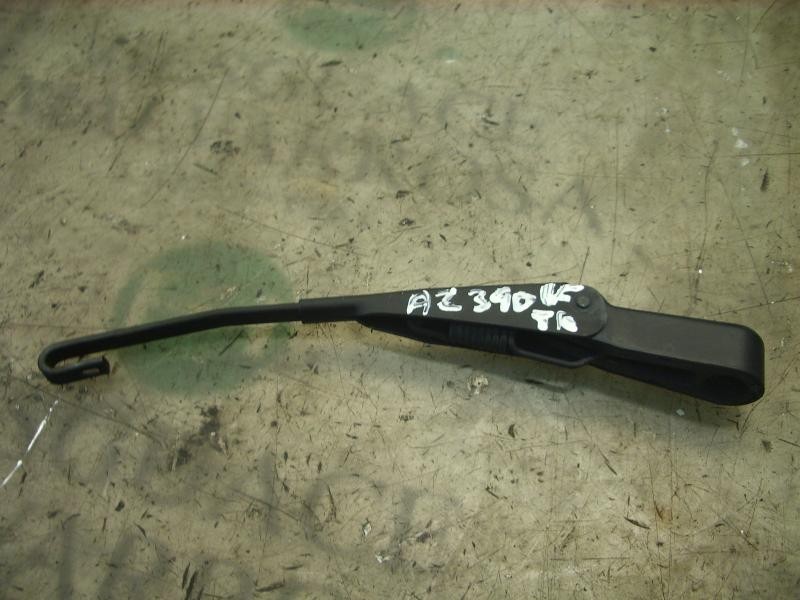 Recambio de brazo limpia trasero para hyundai getz (tb) 1.5 crdi gls referencia OEM IAM 988101C000  