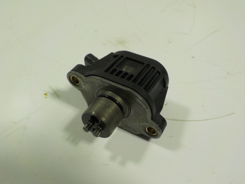 Recambio de modulo electronico para audi a3 sportback (8vf) 35 tfsi s line referencia OEM IAM  04E906048A 