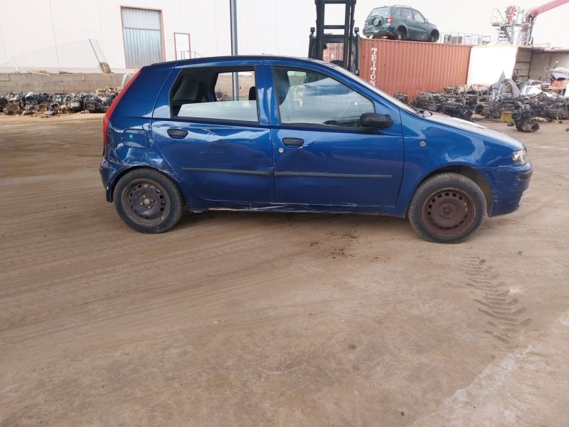fiat punto (188_) del año 2001