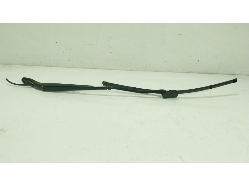 Recambio de brazo limpia delantero izquierdo para toyota proace furgoneta (mdz_) 1.5 d4d (mdz1) referencia OEM IAM   