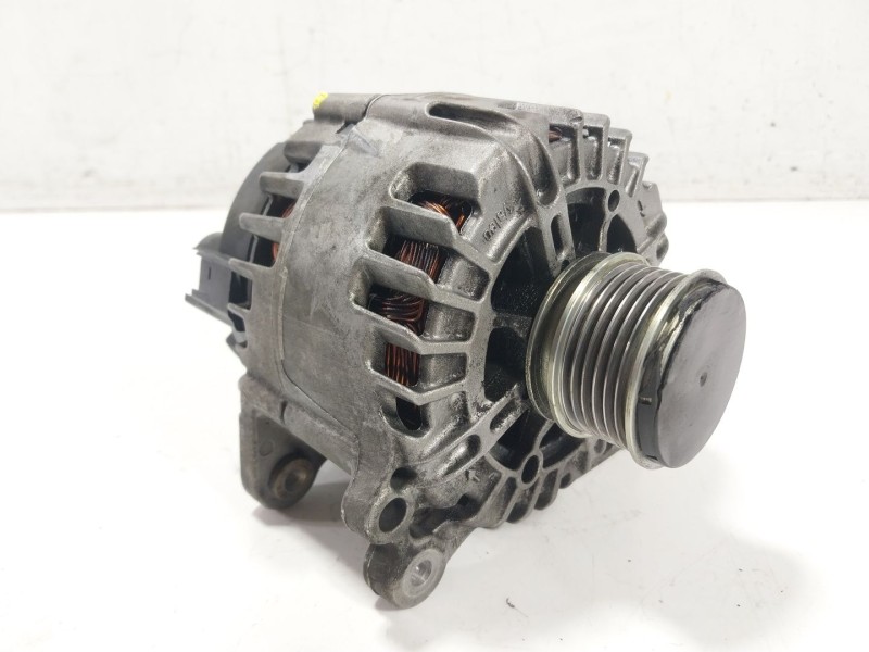 Recambio de alternador para volkswagen golf vi (5k1) 1.6 tdi referencia OEM IAM  03L903023A 