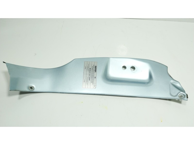 Recambio de moldura para ferrari 360 spider (f131) 3.6 referencia OEM IAM 64858811 173523 
