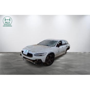 VOLVO V90 II CROSS COUNTRY (236)
