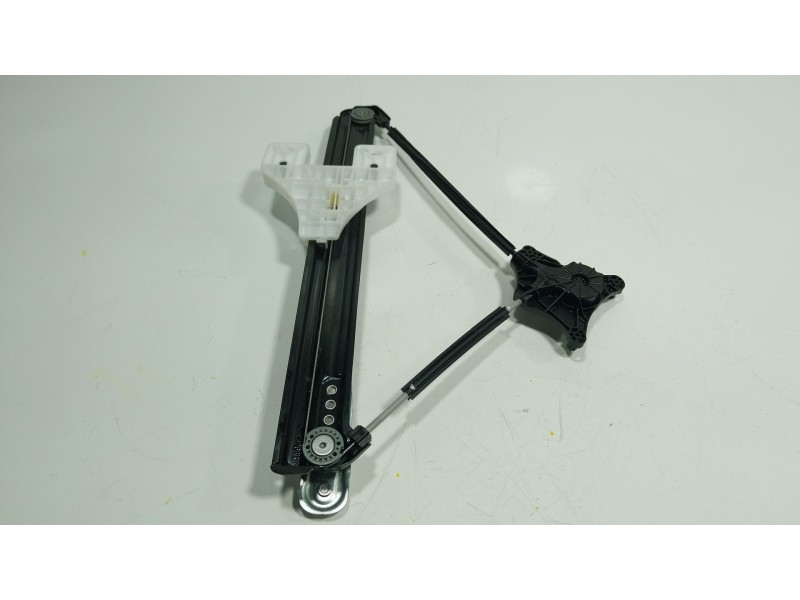 Recambio de elevalunas trasero derecho para skoda karoq (nu7, nd7) 1.5 tsi referencia OEM IAM  575839462A 