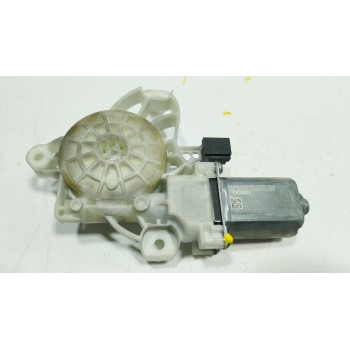 MOTOR ELEVALUNAS DELANTERO DERECHO 