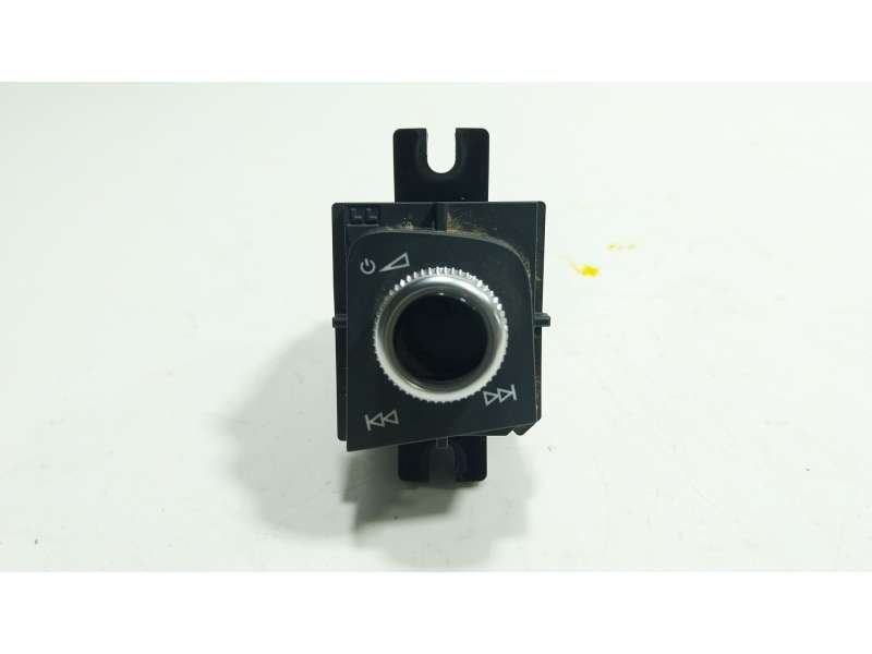 Recambio de mando multifuncion para audi a4 b9 avant (8w5, 8wd) 30 tdi mild hybrid referencia OEM IAM  8W1919616D 