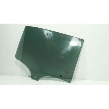 CRISTAL PUERTA TRASERO DERECHO A1777353200 