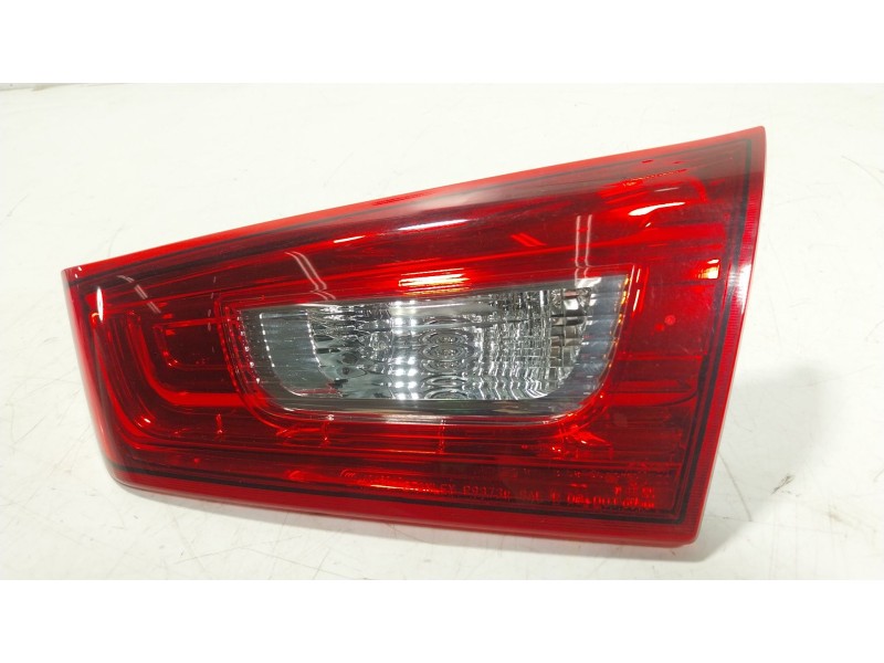 Recambio de piloto trasero derecho interior para mitsubishi asx (ga_w_) 1.6 mivec (ga1w) referencia OEM IAM 8336A088  