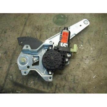 ELEVALUNAS TRASERO DERECHO 834041C010 988201C200 