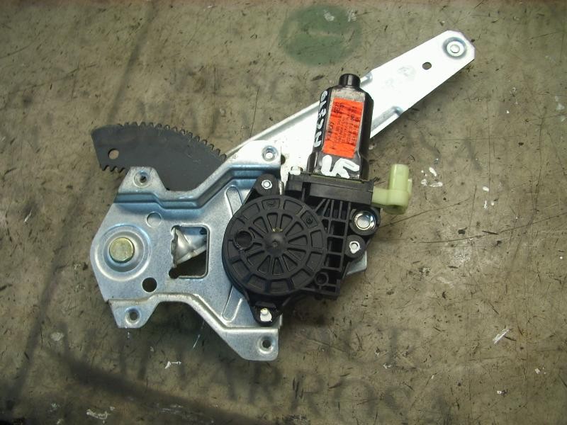 Recambio de elevalunas trasero derecho para hyundai getz (tb) 1.5 crdi gls referencia OEM IAM 834041C010 988201C200 