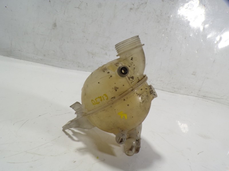 Recambio de deposito expansion para peugeot 208 1.4 hdi fap referencia OEM IAM 9800777280  