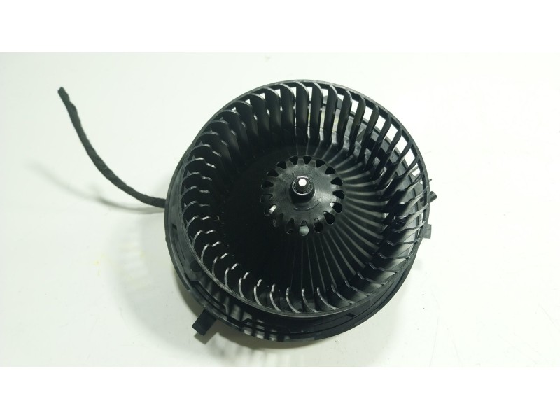 Recambio de motor calefaccion para skoda karoq (nu7, nd7) 1.5 tsi referencia OEM IAM 5WB819015 5Q0907521F 