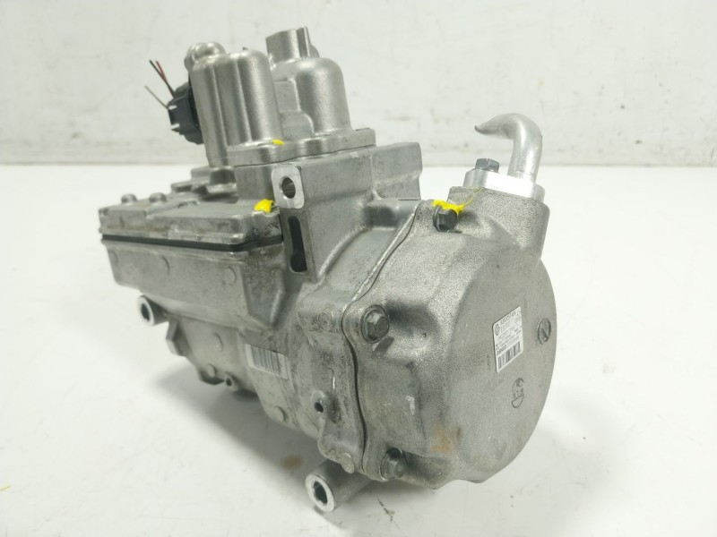 Recambio de compresor aire acondicionado para renault zoe (bfm_) zoe referencia OEM IAM  926005749R 