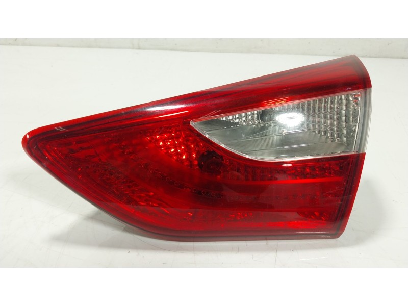 Recambio de piloto trasero derecho interior para hyundai i30 (gd) 1.4 referencia OEM IAM 92404A5010  