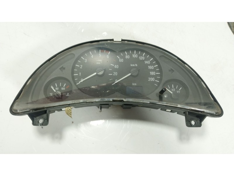Recambio de cuadro instrumentos para opel corsa c (x01) 1.2 (f08, f68) referencia OEM IAM   
