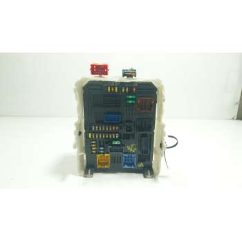 CAJA RELES / FUSIBLES 1635692080 9830790580 