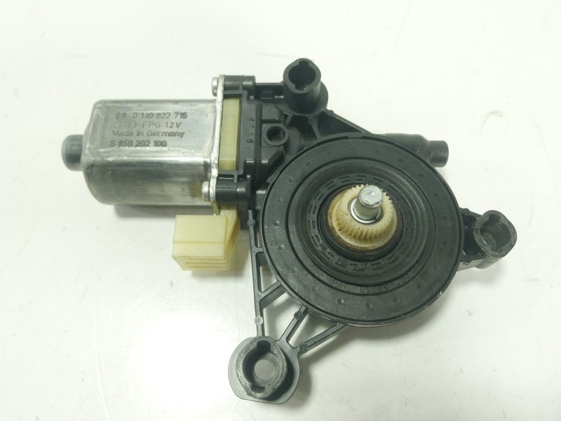 Recambio de motor elevalunas delantero derecho para porsche macan (95b) 3.0 s diesel referencia OEM IAM  5Q0959802B 