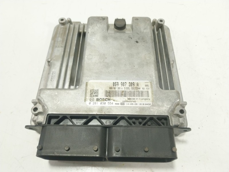Recambio de centralita motor uce para porsche macan (95b) 3.0 s diesel referencia OEM IAM  059907309A 