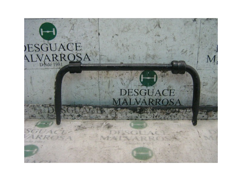 Recambio de barra estabilizadora delantera para nissan trade 100 referencia OEM IAM   