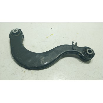 BRAZO SUSPENSION SUPERIOR TRASERO DERECHO 5Q0505323D 