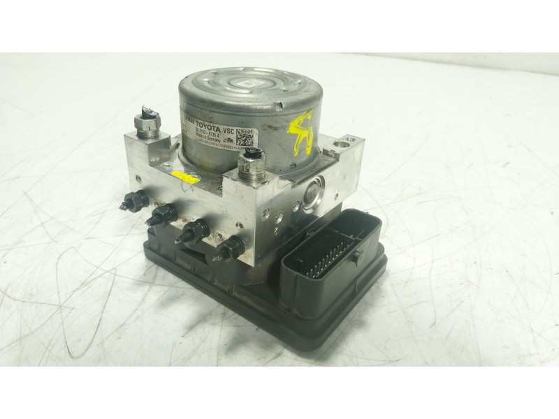 Recambio de abs para toyota yaris (_p21_, _pa1_, _ph1_) 1.5 (mxpa11) referencia OEM IAM  445400DB30 
