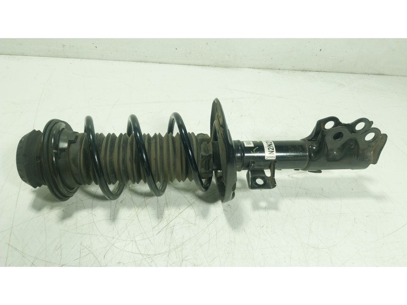 Recambio de amortiguador delantero izquierdo para toyota yaris (_p21_, _pa1_, _ph1_) 1.5 (mxpa11) referencia OEM IAM  485200D640
