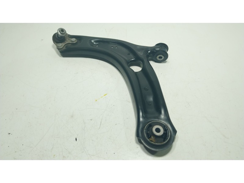 Recambio de brazo suspension inferior delantero izquierdo para volkswagen tiguan 1.5 tsi referencia OEM IAM  3Q0407151P 