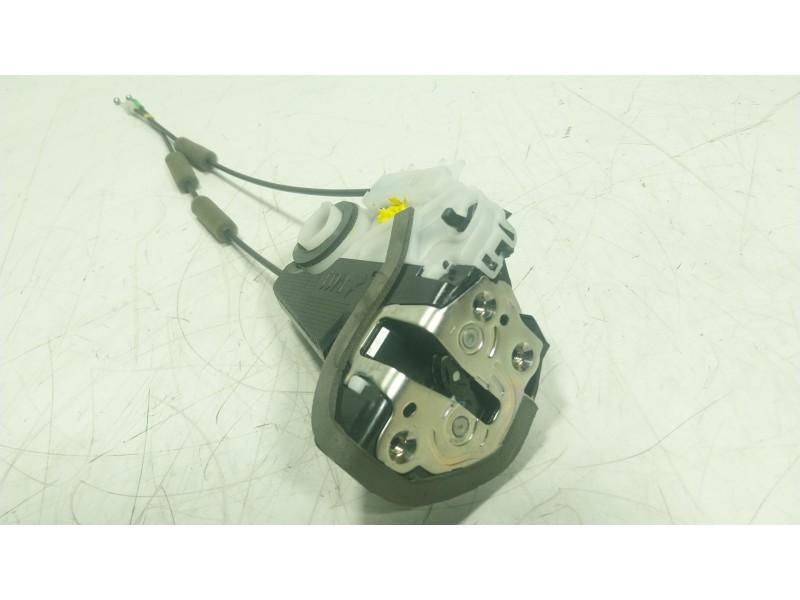 Recambio de cerradura puerta trasera izquierda para toyota yaris (_p21_, _pa1_, _ph1_) 1.5 (mxpa11) referencia OEM IAM   
