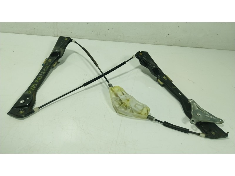 Recambio de elevalunas delantero izquierdo para volkswagen passat b7 (362) 2.0 tdi referencia OEM IAM   