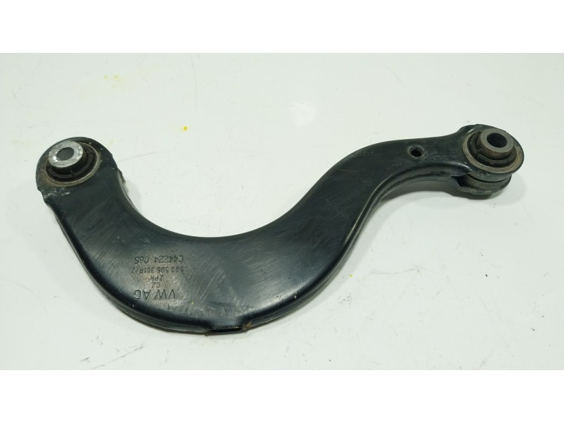 Recambio de brazo suspension inferior trasero izquierdo para cupra terramar 1.5 hybrid referencia OEM IAM  5Q0505323D 